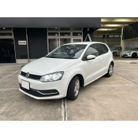 VW ポロ ヘッドライト交換